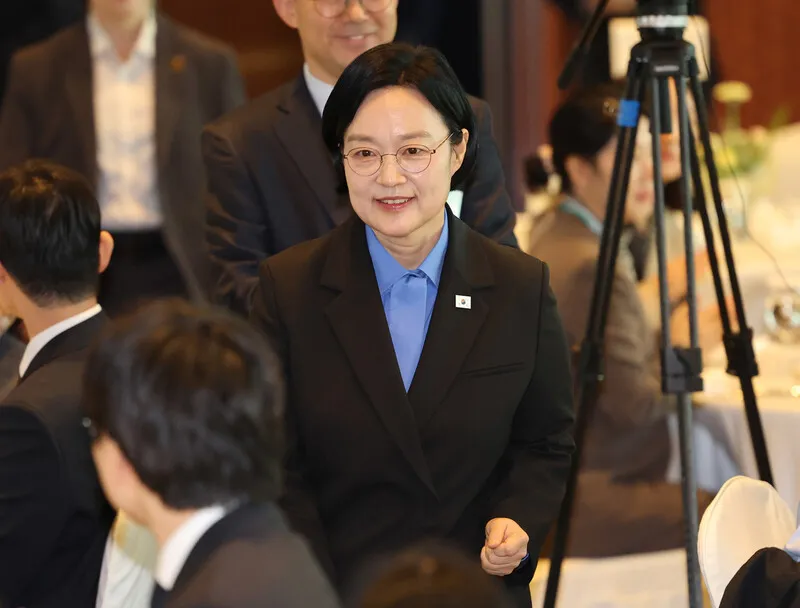 한성숙, 조희대 재제청 거부에 “제청대로 하면 대통령 임명권은 있는 건가”