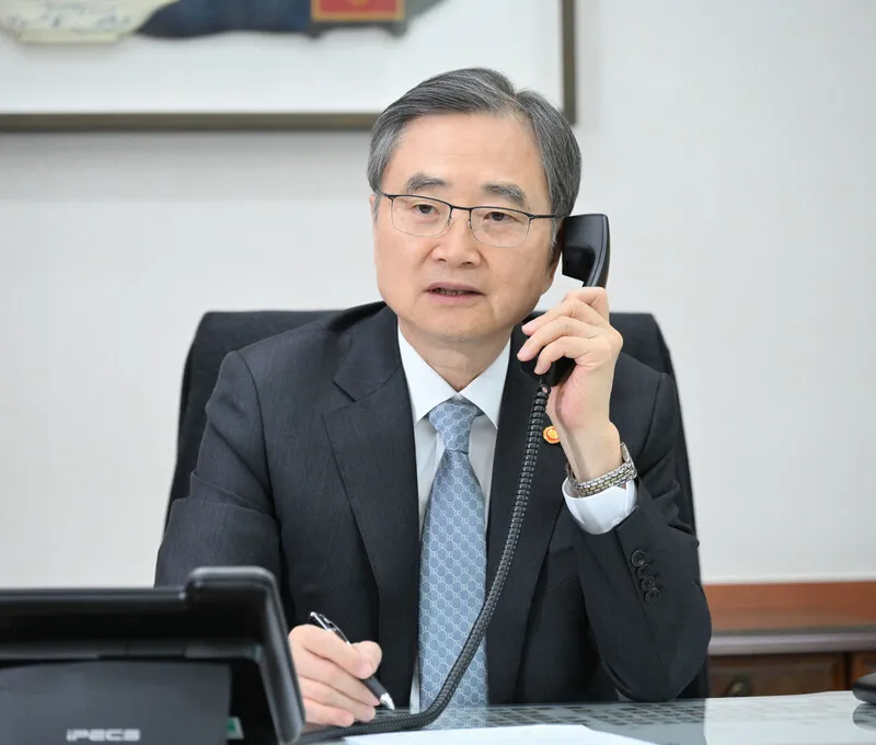 韓国外相と米国務長官、北朝鮮核問題で緊密な連携維持で合意