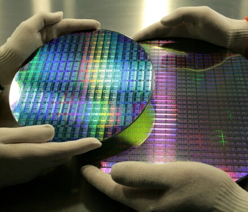 Semiconductor wafers. (Yonhap)