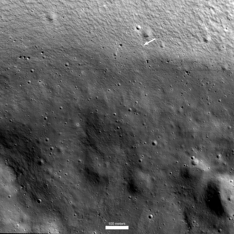 섀도캠이 찍은 달 남근 근처 섀클턴충돌구의 영구음영지역. 나사 제공