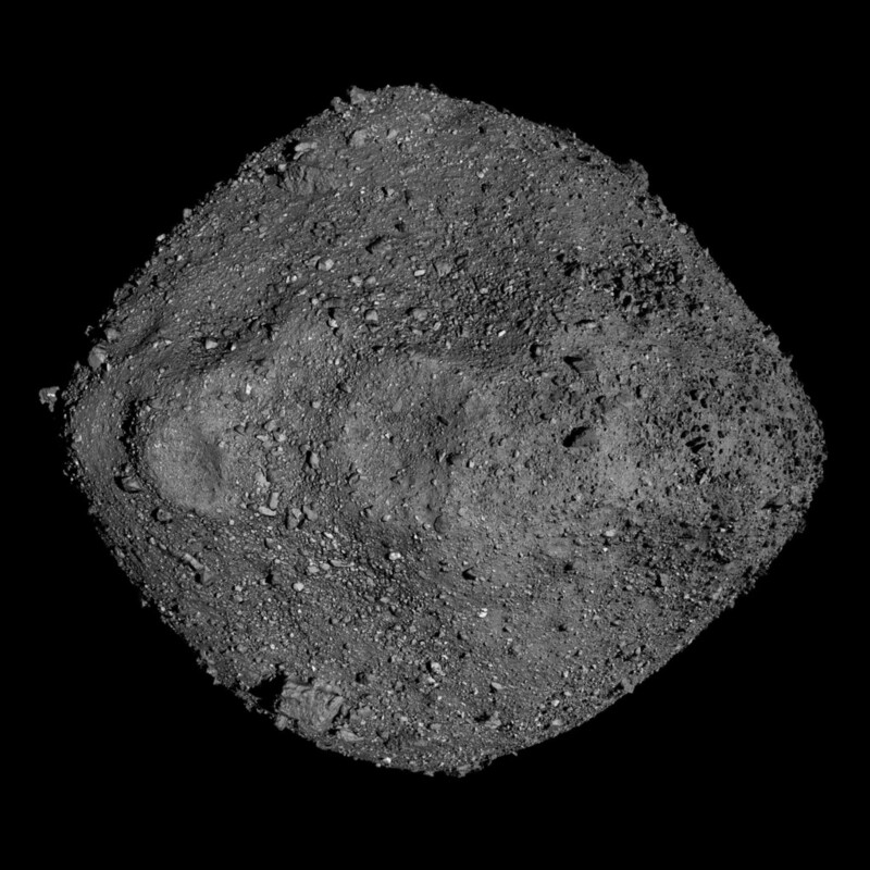 오시리스-렉스 탐사선이 촬영한 소행성 베누. 여러 장의 사진을 합쳐 완성했다. 나사 제공