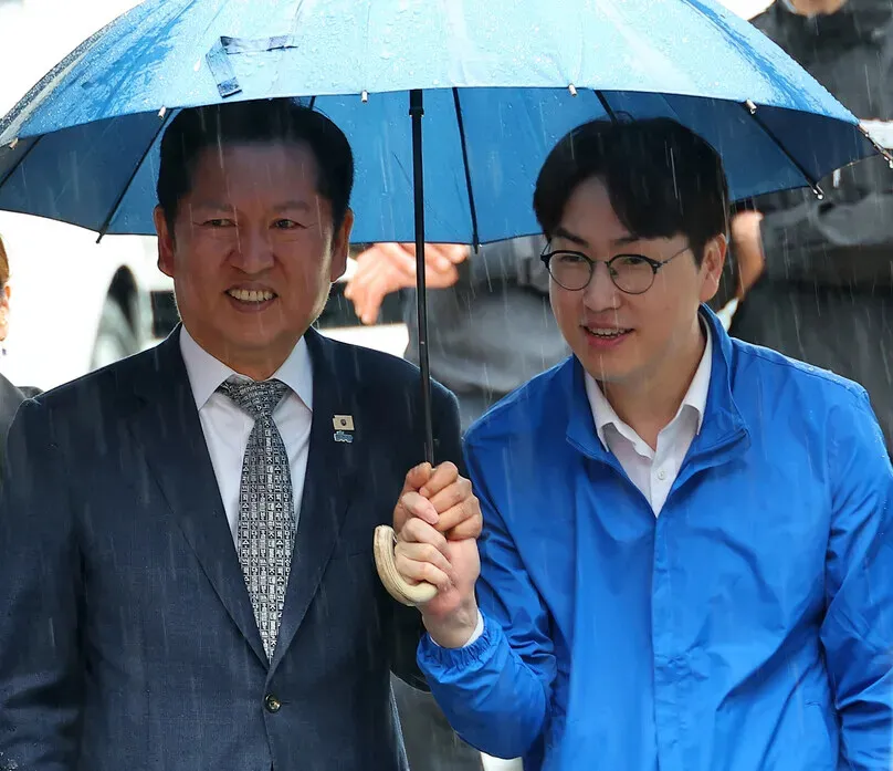 Using ‘oppa’ on the campaign trail isn’t a gaffe — it’s textbook sexism in Korean politics