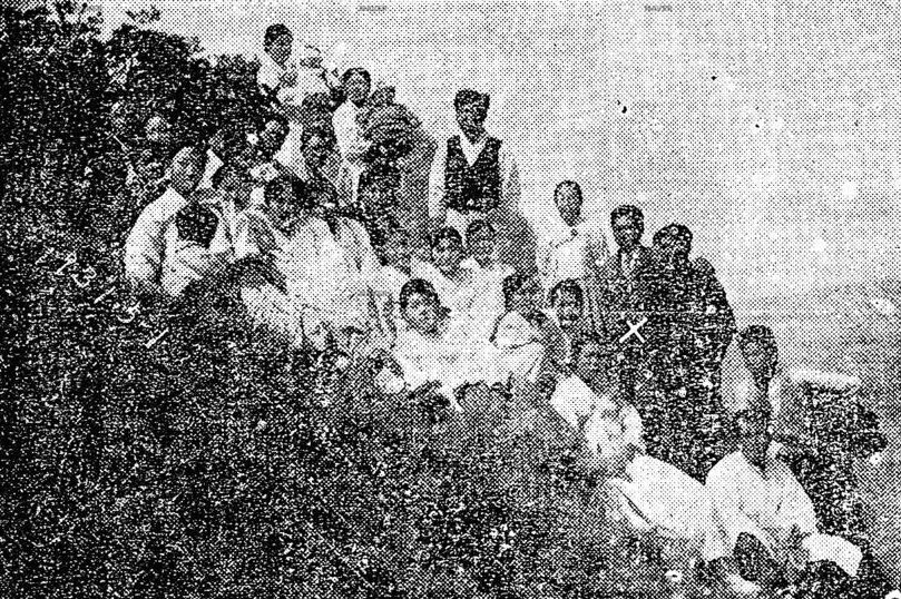 1931년 성진농민조합의 메이데이 기념사진. 구성원 가운데 여성이 다수를 차지한 점이 이채롭다. 임경석 제공