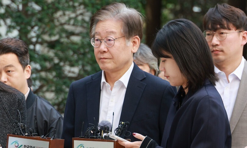 Lee Jae-myeong faces trial for preferential treatment in Baekhyeon-dong development case