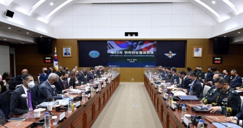 South Korean Defense Minister Suh Wook and his US counterpart Secretary of Defense Lloyd Austin prepare for the 53rd ROK-US Security Consultative Meeting, held Thursday morning at the South Korean Ministry of National Defense in Yongsan District, Seoul. (Yonhap News)