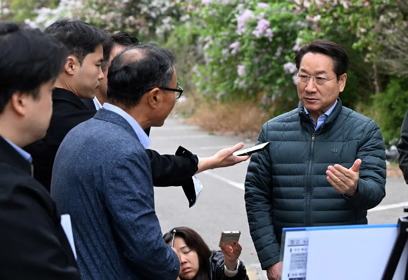 유정복 인천시장의 연안아파트 현장 점검 관련 이미지(보도)