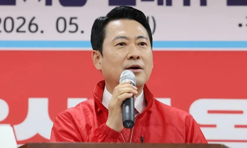 [Column] Leader of Korea's conservative party is handing the ruling party the election