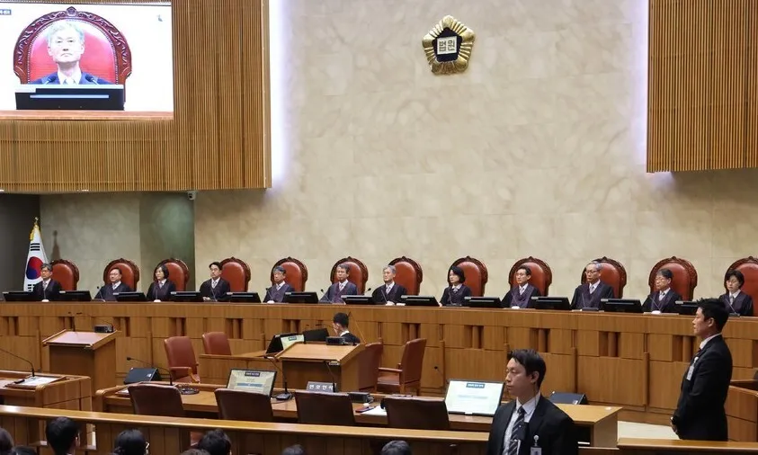 ‘이재명 재판 속도전’에 판사들 “스스로 권위 무너뜨려” 실명 비판