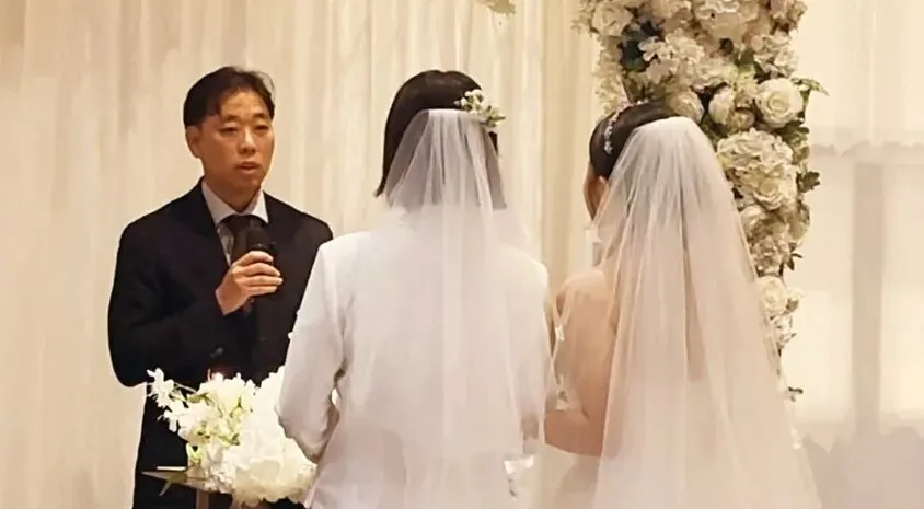 This Korean professor’s words at his former student’s lesbian wedding will warm your heart