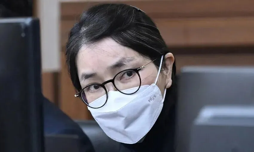 [속보] 대법, 김건희 추가 구속영장 발부…31일 구속 만료 앞두고 기한 연장