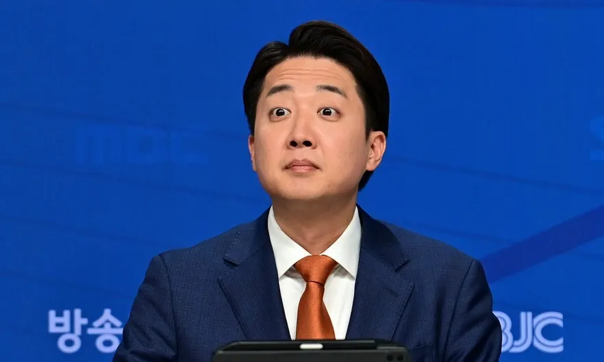 국민 언어성폭력 해놓고, 이준석 “최대한 정제한 것” 무성찰