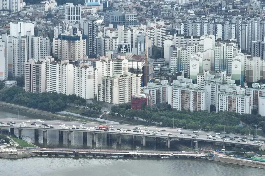 Korea’s per capita household net worth rises 9% in 2025 on housing, stock market gains