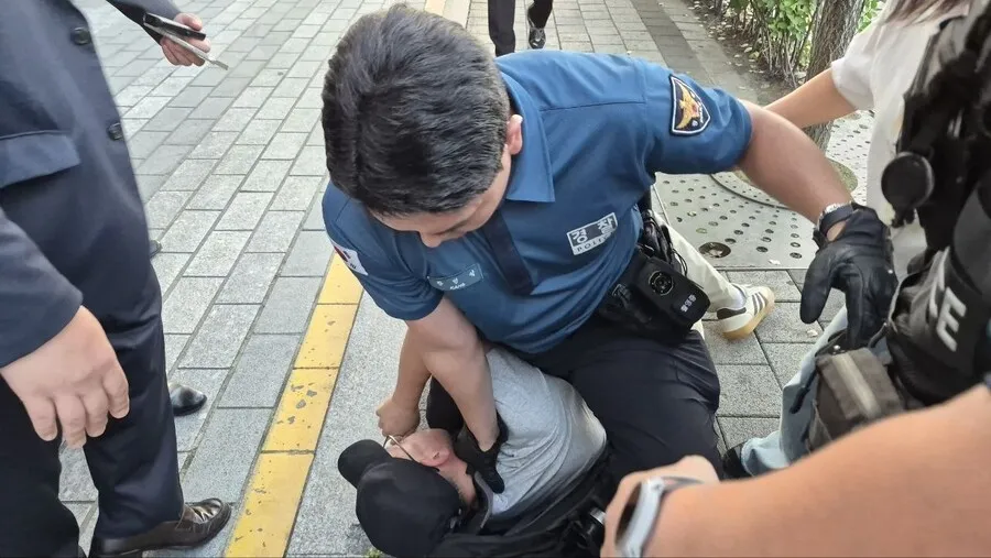 체포되고 목 졸리는 비정규직·프리랜서…빛바랜 방송의날