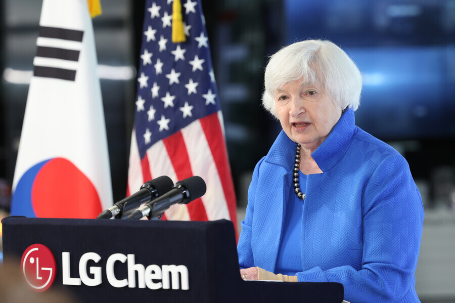 US Treasury Secretary Janet Yellen delivers an address at LG Sciencepark in Gangseo District, Seoul, on July 19 after touring a gallery featuring next-gen battery technology. (Yonhap News)