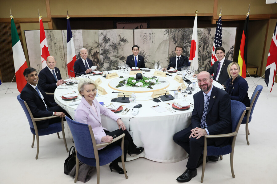주요7개국(G7) 정상들이 19일 일본 히로시마에서 회의를 하고 있다. 일본 총리관저.
