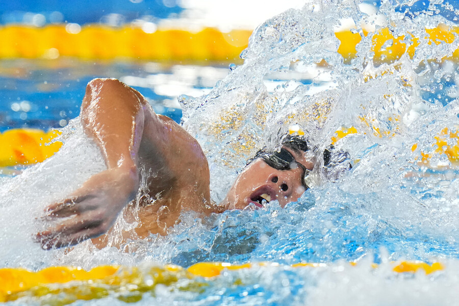 황선우, 한국 수영 최초 세계선수권 자유형 200m 금메달