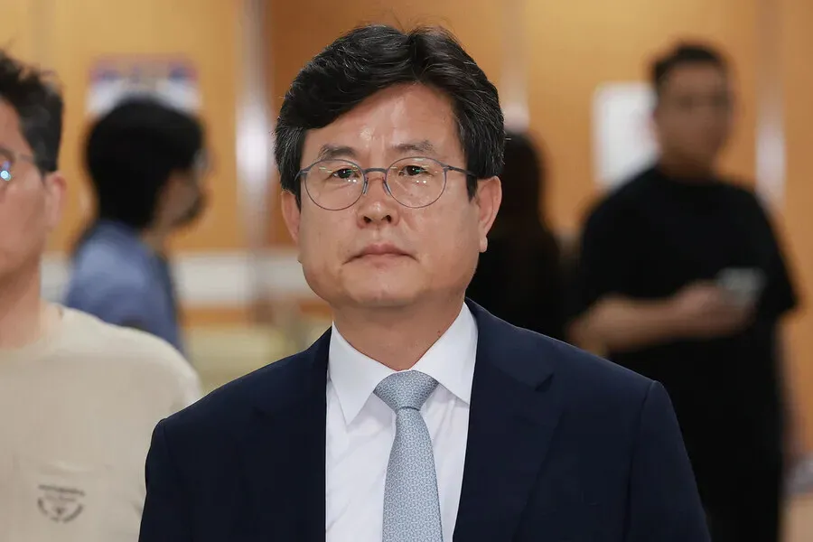 ‘사후 계엄선포문 작성’ 강의구 전 부속실장, 징역 1년6개월 확정