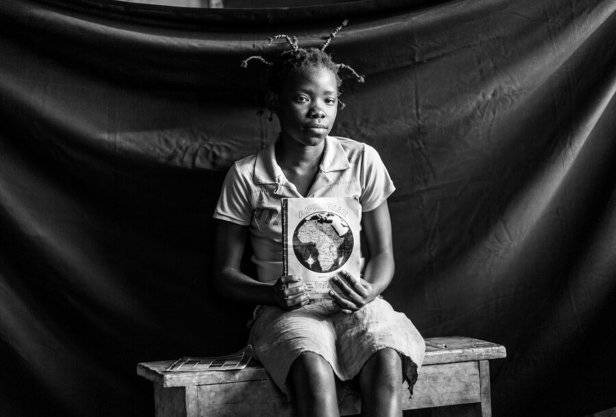 중앙아프리카공화국 소녀 피델린의 공책. © UNHCR/Brian Sokol