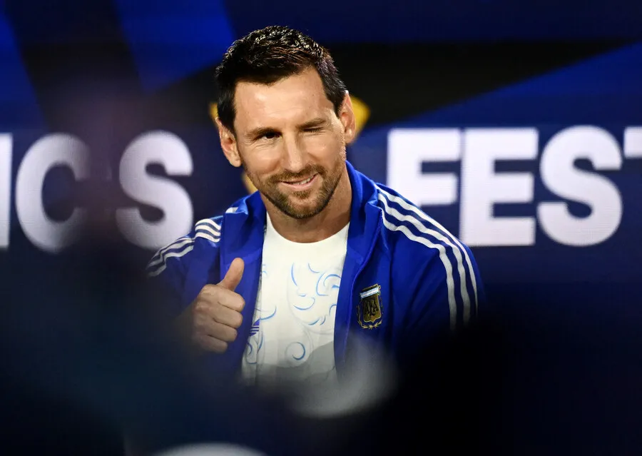 Argentina President Blasts Messi Over Economic Message - News Directory 3