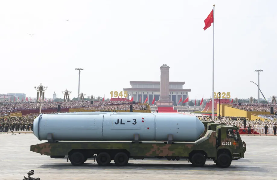 中国の「3つの重要」…核ミサイル、18mの無人潜水艦