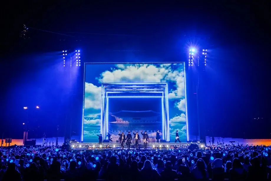 K-pop group BTS makes their return to the stage with their “BTS Comeback Live: Arirang” performance in Seoul’s Gwanghwamun Square on March 21, 2026. (courtesy BigHit Music, Netflix)