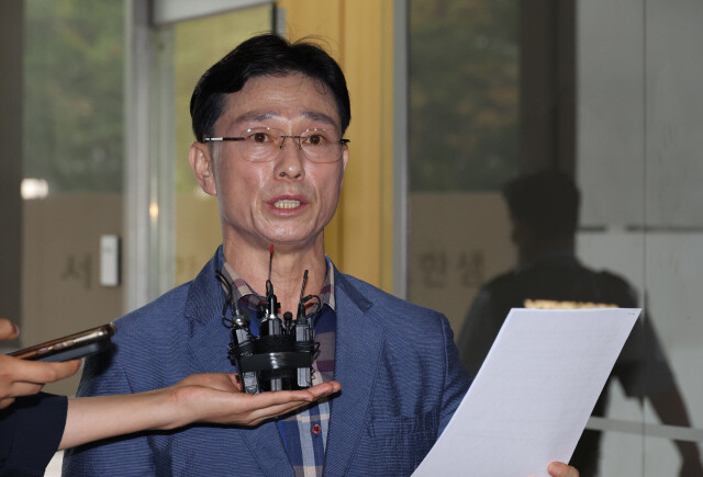 임성근 전 해병대 1사단장이 조사를 받기 위해 8월11일 서울 서초동 채 상병 특검팀 사무실로 출석, 입장문을 읽고 있다.류우종기자 wjryu@hani.co.kr