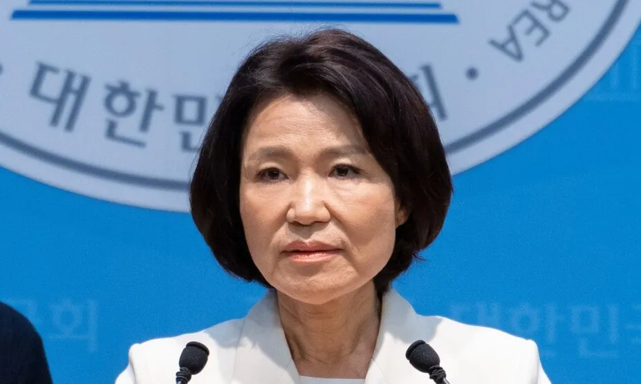 Güney Kore'de Muhalefet, PPP Milletvekili Lee Jin-sook'un Tartışmalı Grupla Gwangju Forumunu İptal Etmesini İstiyor