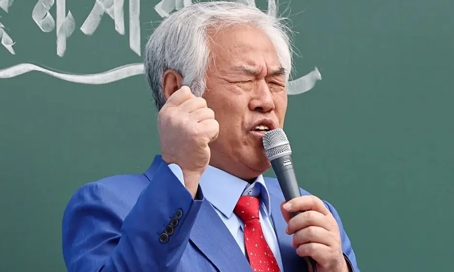 경찰, 전광훈 목사 압수수색…서부지법 폭동교사 혐의