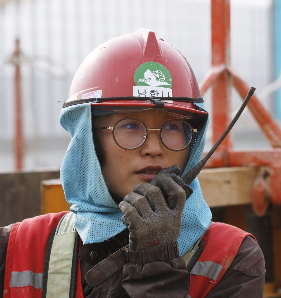 건설현장의 남한나 노동당 후보. 남한나 제공