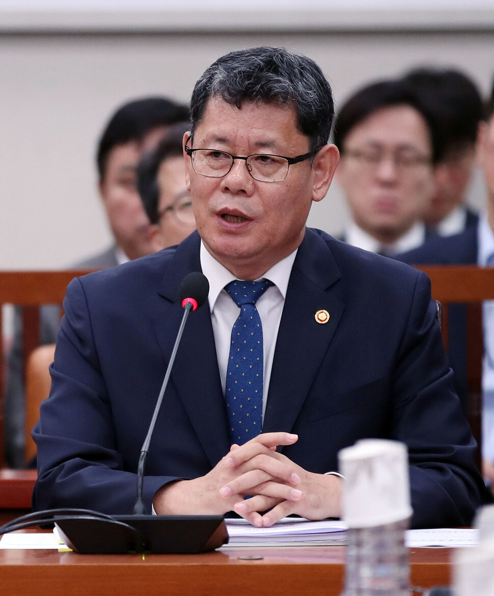 Unification Minister Kim Yeon-chul during answers questions from lawmakers during a meeting of the National Assembly’s Foreign Affairs and Unification Committee on Nov. 7. (Yonhap News)