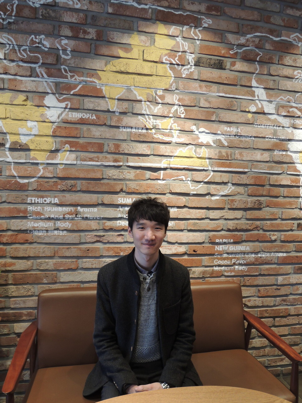Conscientious objector Kim Tae-in (27) has been waiting for five years and five months for the Constitutional Court to rule on his case after he received a suspended sentence during his first trial for violating the Military Service Law in 2012. (by Kim Min-kyung