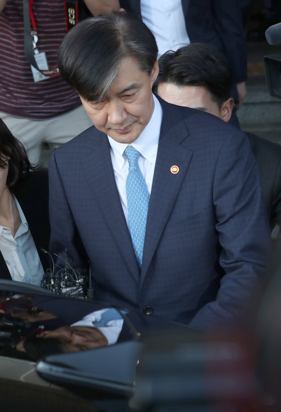 Justice Minister Cho Kuk heads home after announcing his resignation in Seoul on Oct. 14.