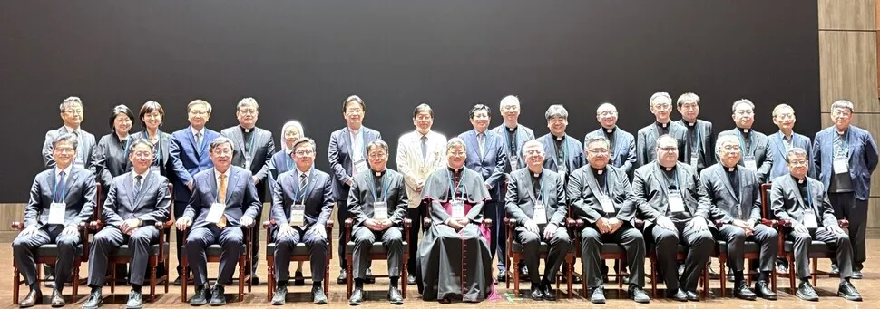“의료 인공지능, 인간과 함께 그러나 인간을 앞서지 않아야 한다” [건강한겨레]