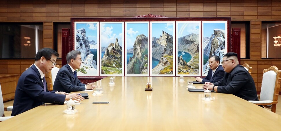 South Korean President Moon Jae-in and North Korean leader Kim Jong-un during the second inter-Korean summit at Unification Pavilion (Tongil-gak) on the North Korean side of Panmunjom on May 26