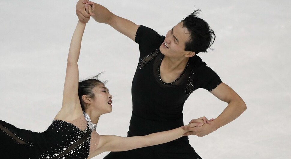 North Korean pair figure skaters Ryom Tae-ok and Kim Ju-sik