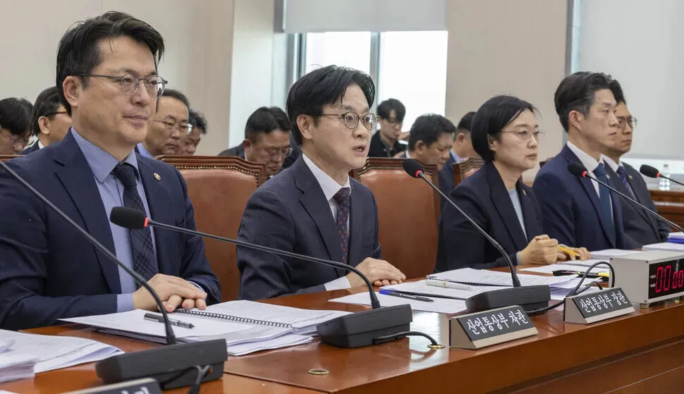 [Editorial] Korea can’t let US trade probes strong-arm it into concessions