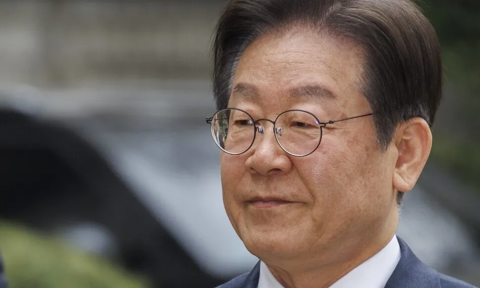<font color="#FF4000">[속보] </font>대법, 이재명 ‘선거법’ 유죄 취지 파기환송…2심 뒤집혀