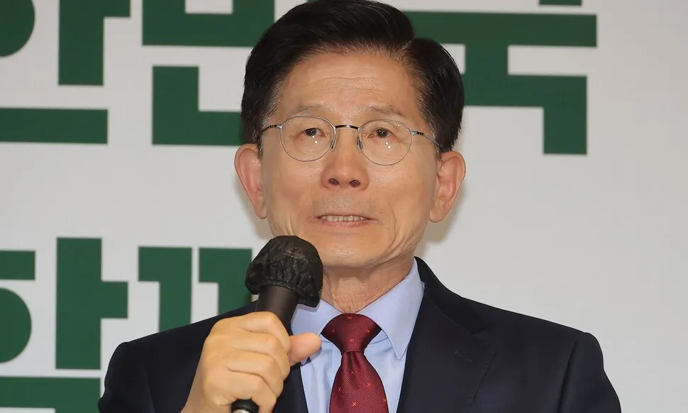 김문수, ‘40대 총리’ 카드로 단일화 제안…이준석 “개혁신당 끝까지 간다”