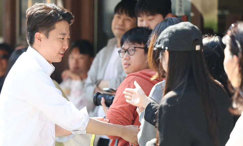 “이준석 여성혐오 발언, 토론 보던 사춘기 딸 충격받고 방에 들어가” 분노한 부모들