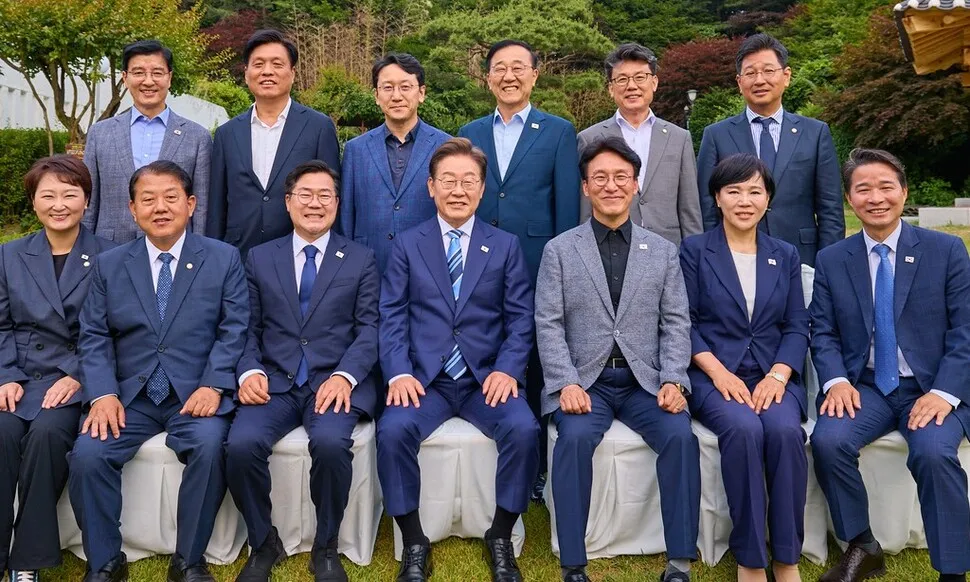 이 대통령, 여당 지도부와 만찬…“국민 삶 개선이 진짜 성공”