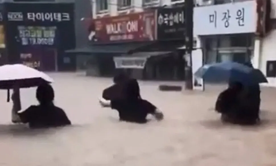 광주, 하루에만 ‘426㎜’ 폭우…19일까지 전국에 비 퍼붓는다