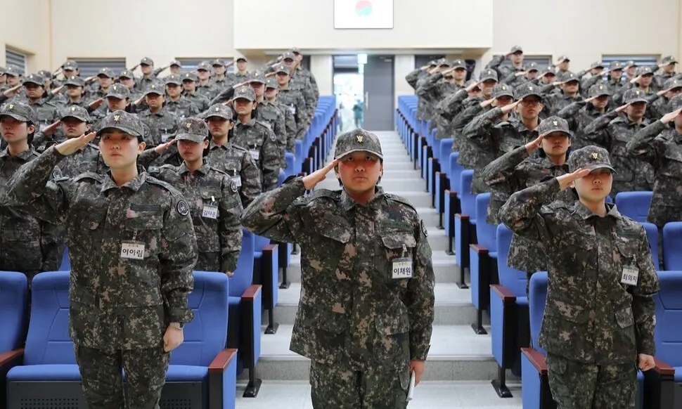 늘어날 국방비를 자원입대제(모병제) 재원으로 쓰자 [정…