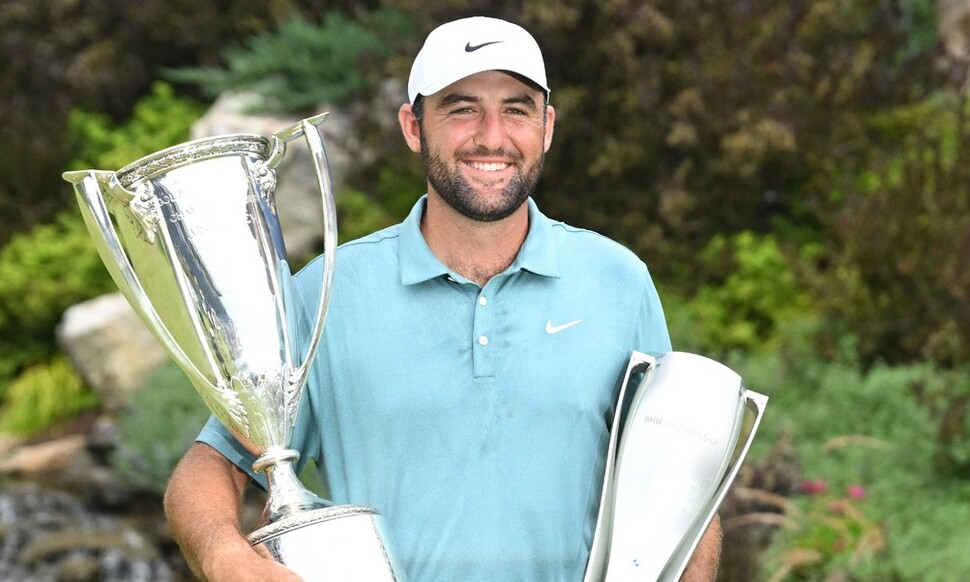 Scotty Shepler is pleased after winning the BMW Championship in the second leg of the PGA Tour Playoffs (FedEx Cup). Owings Mills/Reuters Yonhap News