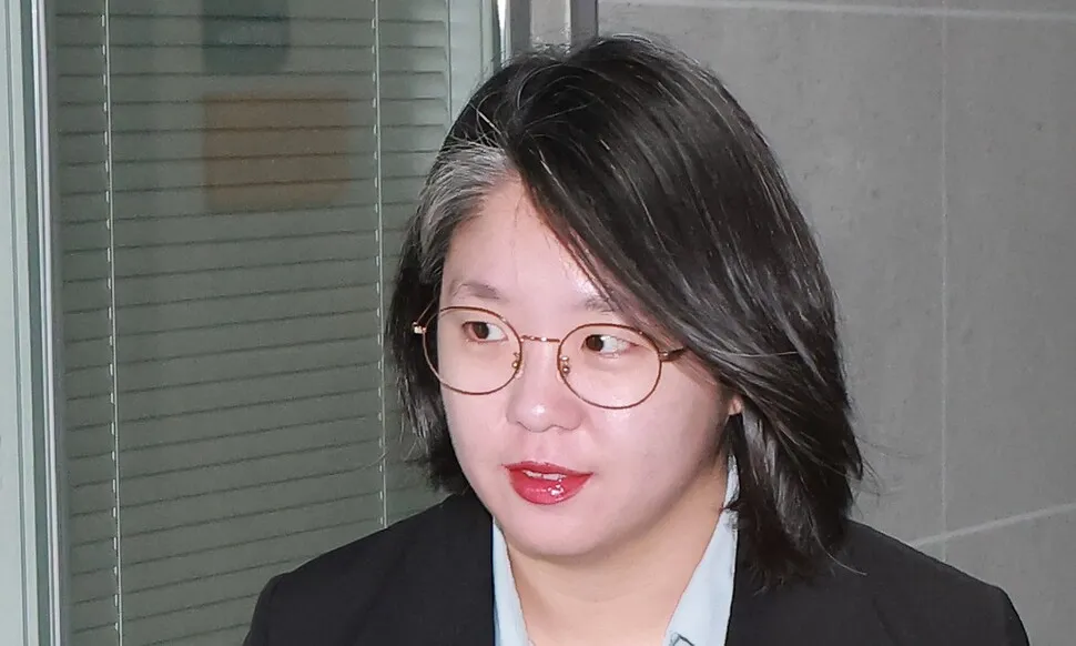 "장관에 의원 겸직까지?" 용혜인 특권 논란에 2030 부글부글