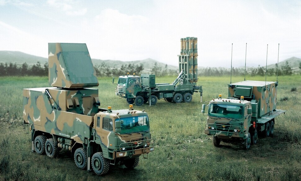 The Cheongung II system consists of engagement control station, multi-function radar and launcher. (provided by Defense Acquisition Program Administration)