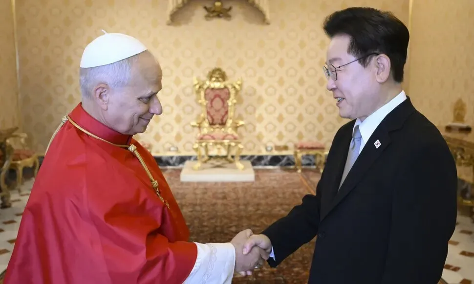 In private meeting, South Korea’s leader reportedly suggests papal visit to North Korea