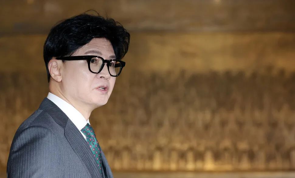 김민석 “한동훈 의원 자격 정지 추진” 한병도 “캐비닛 이용 정치공작”