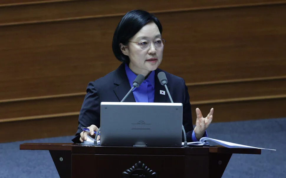한성숙, ‘한동훈에 총리실 직원 질문’ 논란에 “부적절 처신 유감…사찰 아냐”