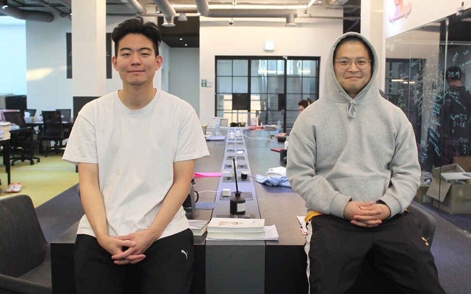 논스의 문영훈(왼쪽)·하시은 공동 창업자를 서울 강남역 근처에 자리잡은 논스 1호점의 사무실에서 만났다.