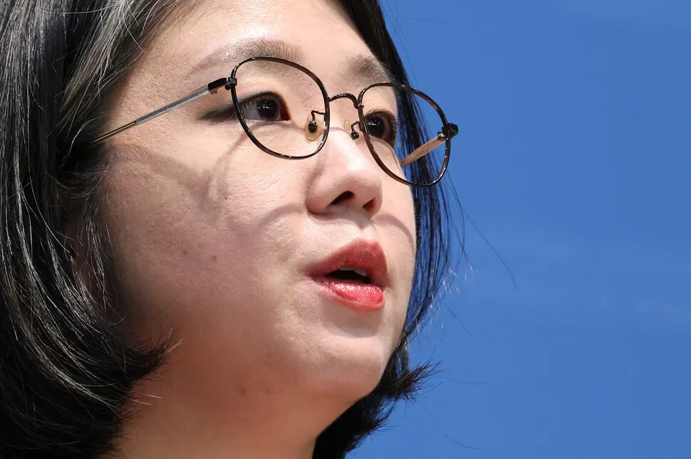 용혜인 낙마 다음날…기본소득당 “왜 비례만 사퇴, 지역구 의원도 장관 겸직 막자”